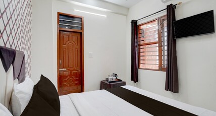 Super Hotel O by OYO ISBT Mohali Formerly Holiday Spot Room Type - Classic