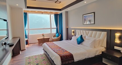 SOKE HOMESTAY Room Type - Deluxe room Side View