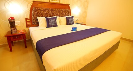 Fort Gate Hotels & Resorts Room Type - Deluxe AC Room