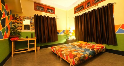 Nomad's Sarai (Backpackers Hostel) Room Type - Standard Room
