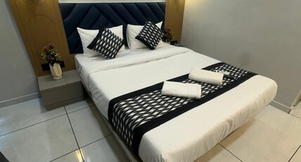 Hotel Vibes Villa Room Type - Deluxe Room