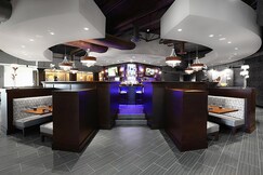 Holiday Inn & Suites EAST PEORIA
