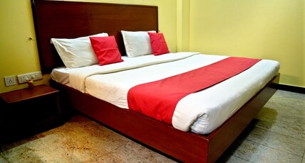 Thirupathi Residency Room Type - STANDARD DOUBLE BED ROOM AC