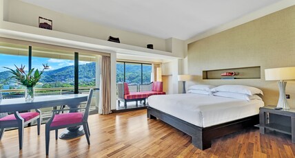 Pullman Phuket Karon Beach Resort Room Type - Junior King Suite Garden View