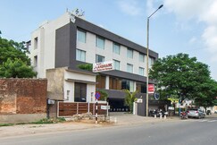 Hotel Planet Landmark