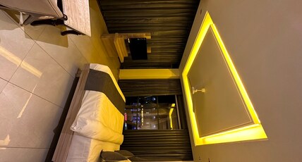 The Regent Hotel Room Type - Luxury Room with City view