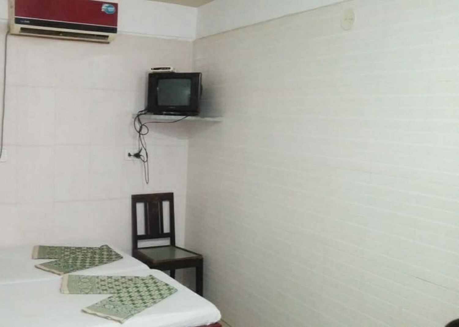 Hotel Shaktiraj - Tap to explore photos