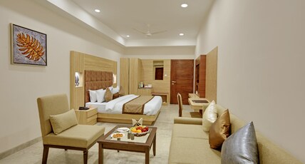 HOTEL CHERRY WOOD Room Type - Super Deluxe Room