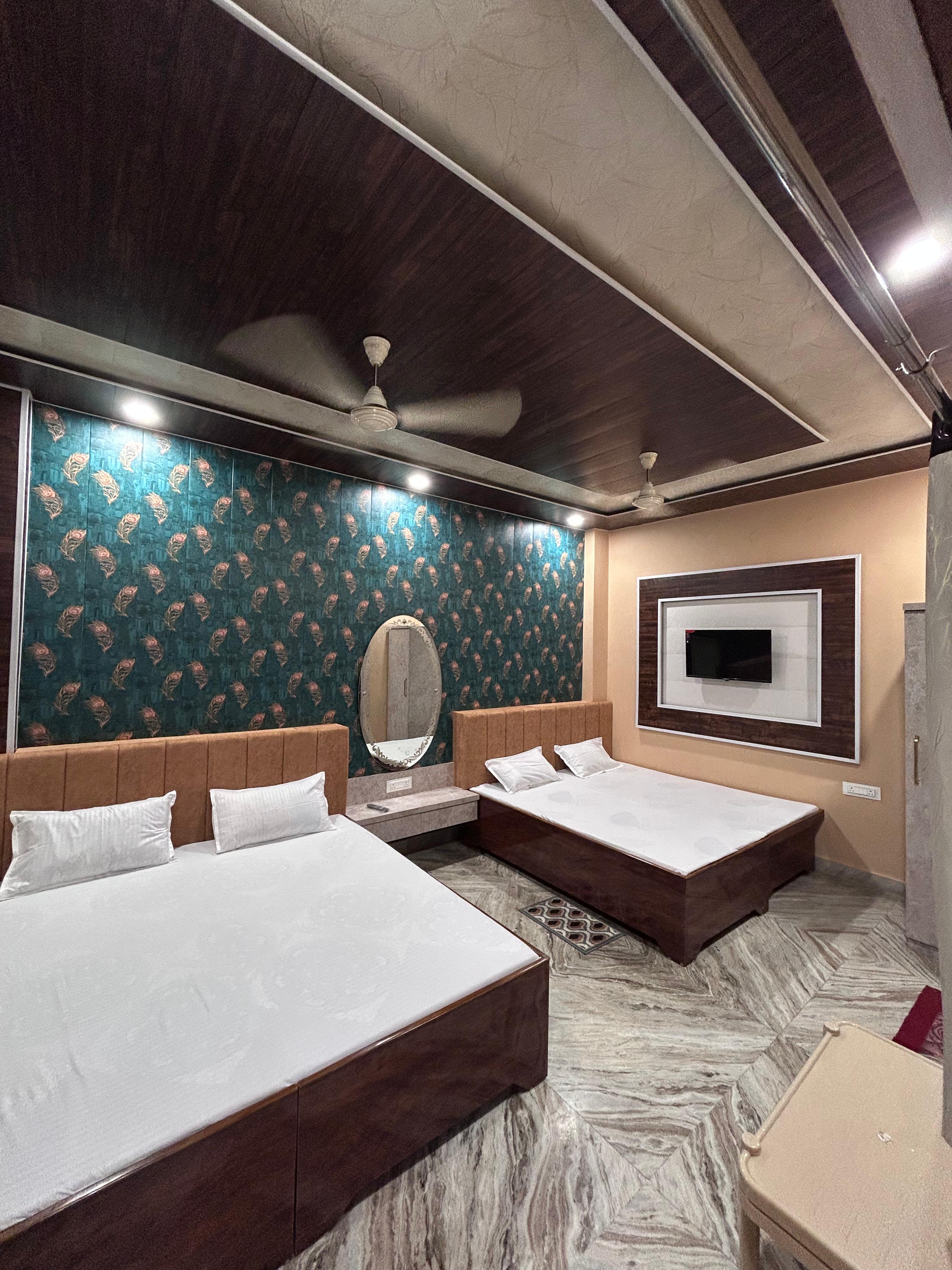 SHREE NARAYANA GUEST HOUSE - Tap to explore photos