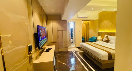 Home2 Renaissance Club Room Type - Standard Suite Room