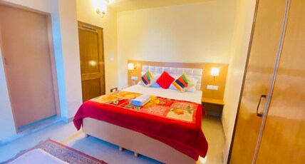 Kasauli Pinegroove Inn | Rooms & Caretaker Room Type - Standard Room