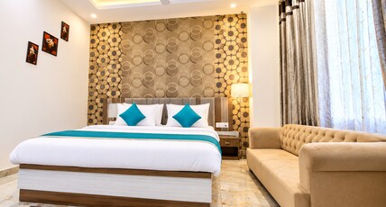 Hotel Geeta Garden Room Type - Premium Room Hotel Geeta Garden Room Type - Premium Room
