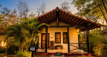 Kanha Jungle Resort Room Type - Deluxe Cottage