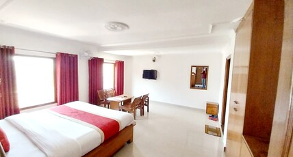 Surya Regency Kasauli | 3Km Before Mall Road Room Type - Deluxe Room (With Balcony)