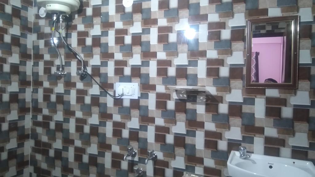 Kanwar Home Stay - Tap to explore photos