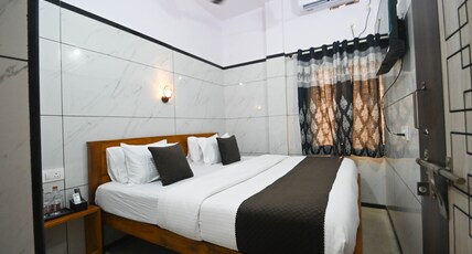CR7 STAY (Rooms& Homestay) Room Type - Classic Ac Deluxe 2BHK Family Homestay