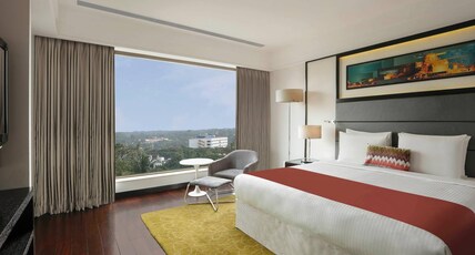 Crowne Plaza Pune City Centre Room Type - 1 King Standard Smoking
