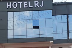 HOTEL R J
