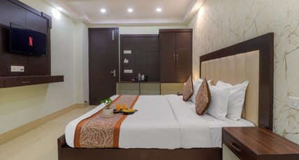 DHRUVAAN REGENCY Room Type - Deluxe Room with City View
