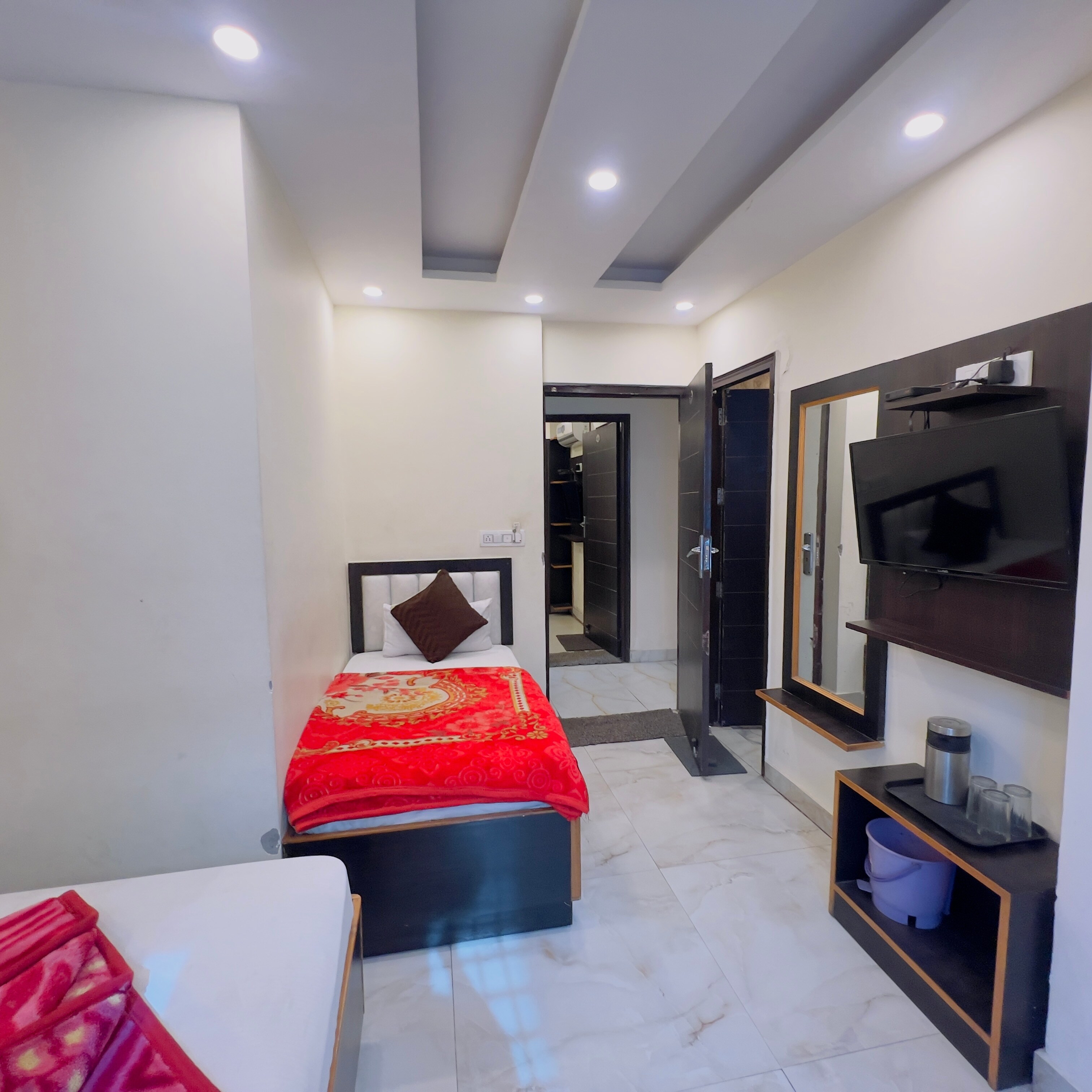 Hotel City Ganga Kusha Ghat Har Ki Pauri - Tap to explore photos