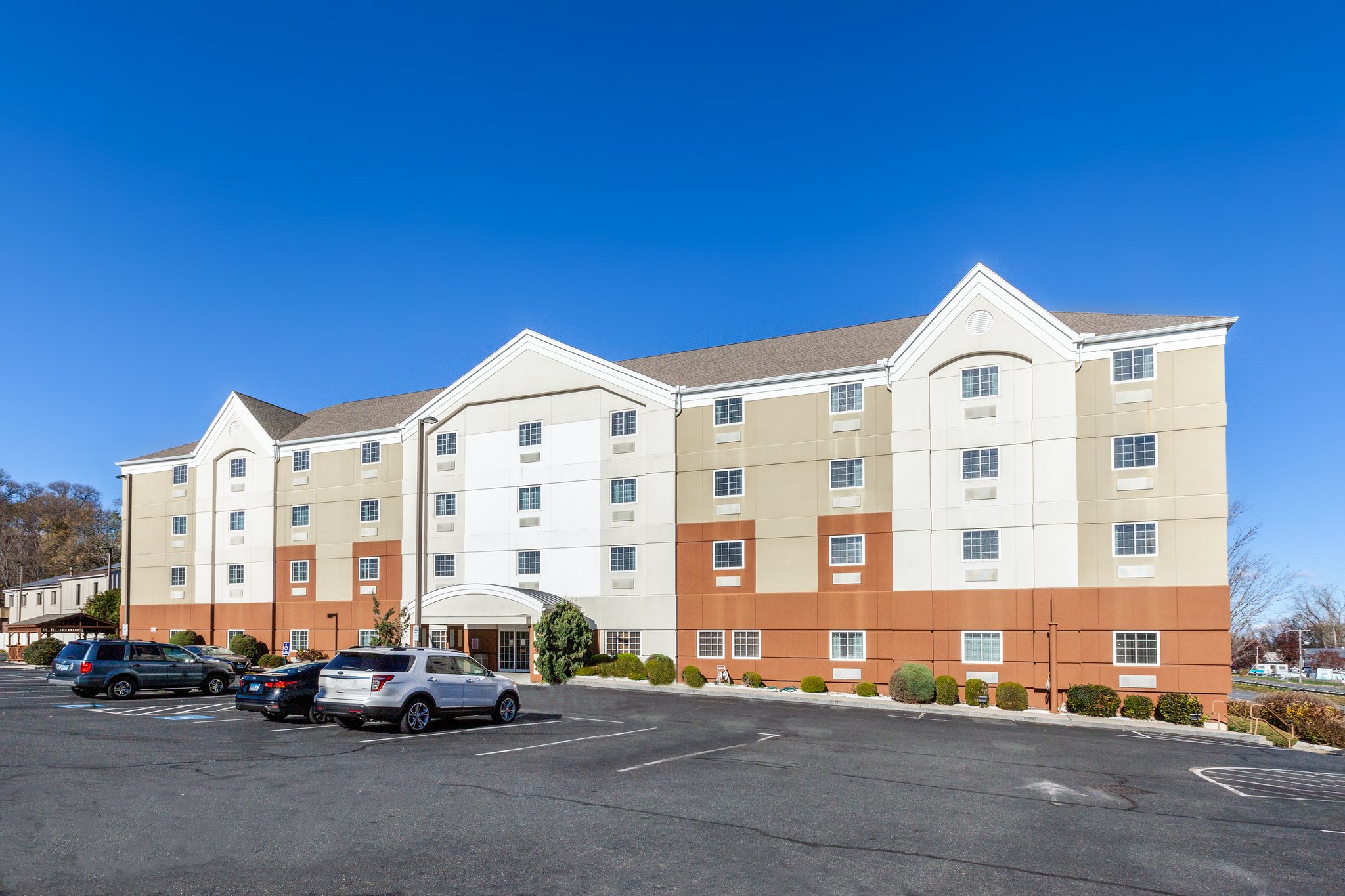 Candlewood Suites-West Springfield - Tap to explore photos