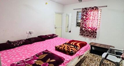 Sahu Palace Home Stay Room Type - 301 ( Non AC )