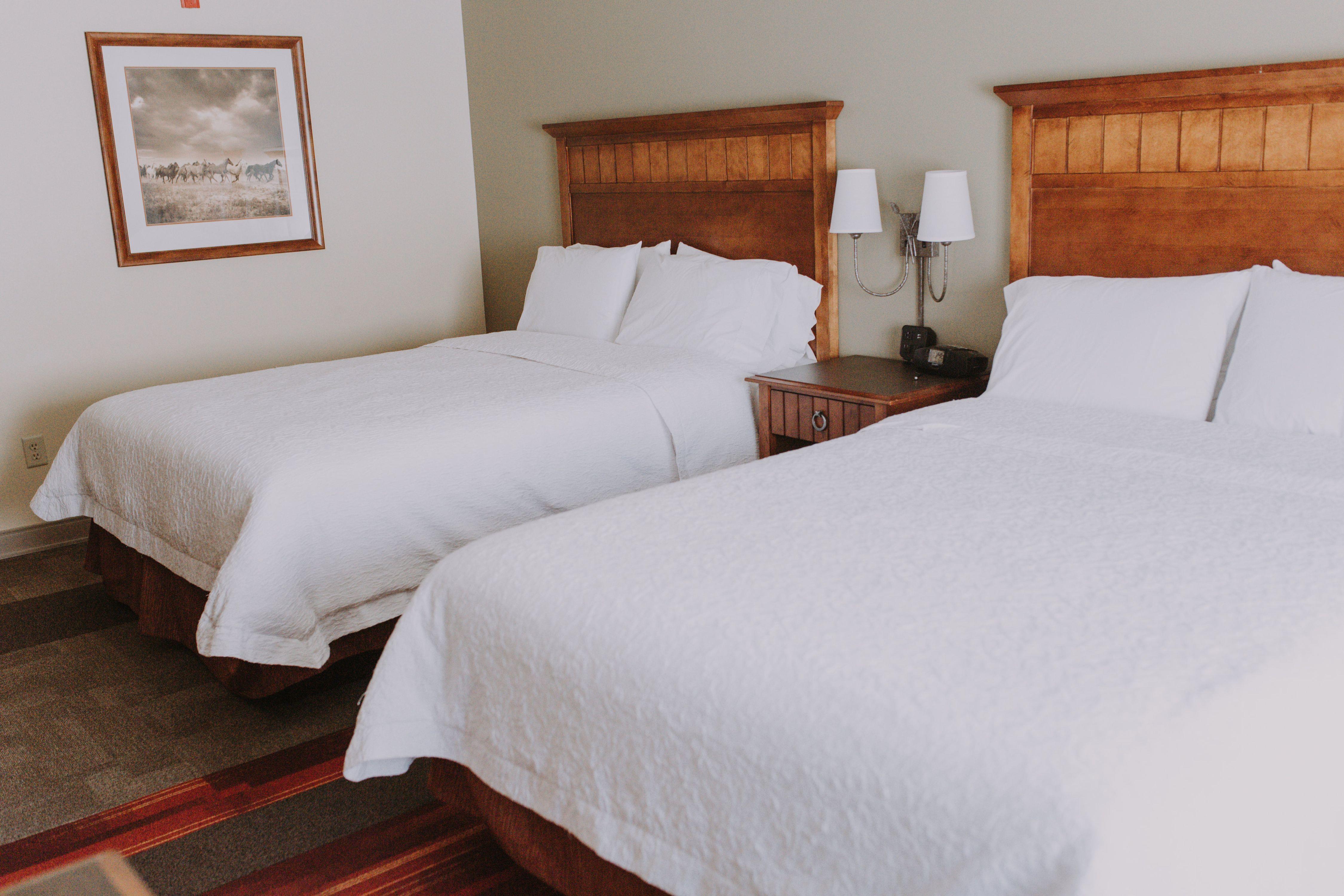 Hampton Inn & Suites by Hilton Green River - Tap to explore photos