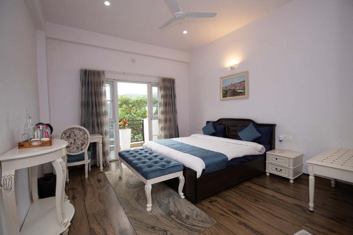 Amizunies Boutique Villa Udaipur - Tap to explore photos