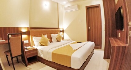 HOTEL EMERALD INN MUMBAI Room Type - Economy Room