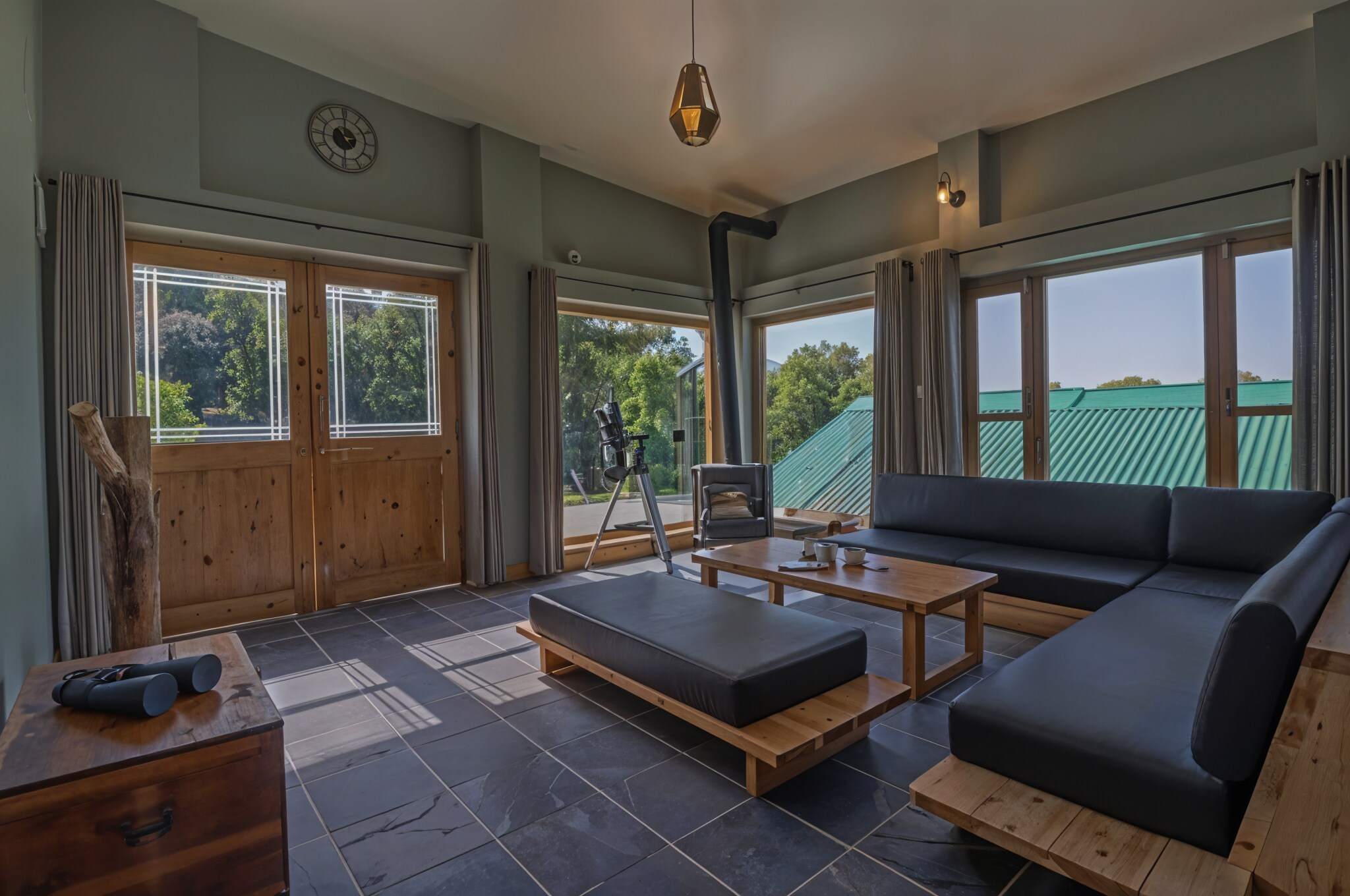 Kuriyana Stay |2BR| A Secluded Heaven by Homeyhuts - Tap to explore photos