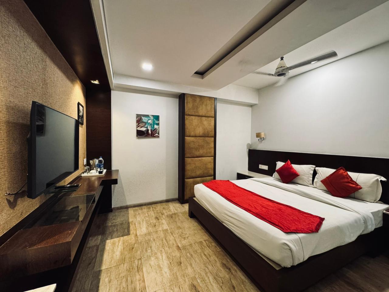 Hotel Cambean Durg Junction - Tap to explore photos