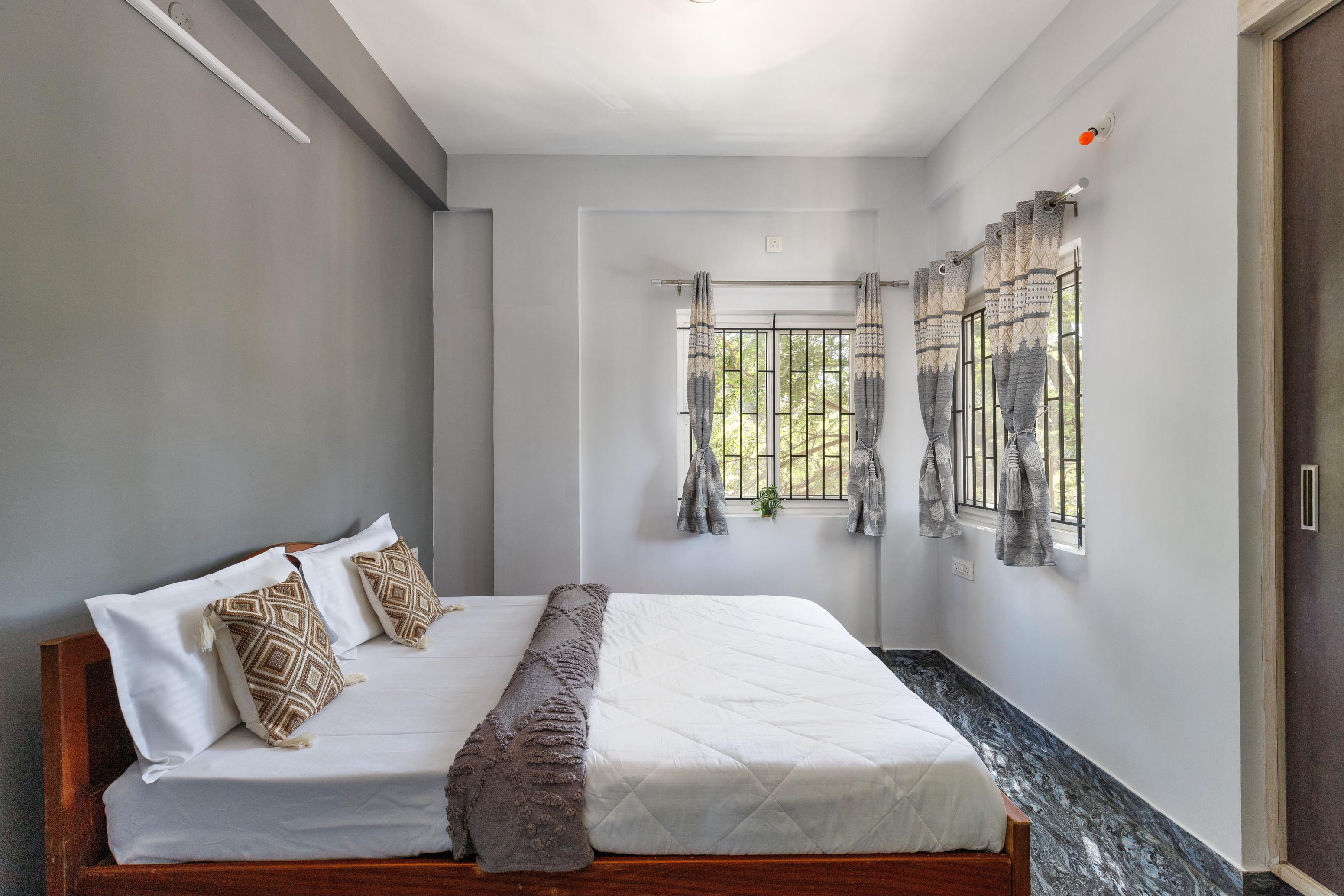 Promenade 4th Block 2BHK Jayanagar - Tap to explore photos