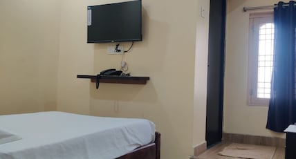 JB Stay Inn Room Type - Non AC JB Stay Inn Room Type - Non AC