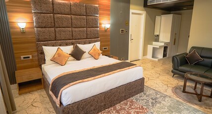 Vale Montis Room Type - Junior Suite Room