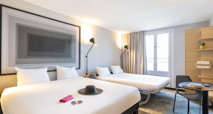 ibis Strasbourg Centre Gare Room Type - Superior Room with 1 double bed and 1 sofa bed ibis Strasbourg Centre Gare Room Type - Superior Room with 1 double bed and 1 sofa bed