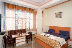 Hotel KK 40, Near Mall Road