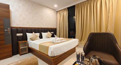 Hotel Vamshi Grand Room Type - Deluxe Room with City View