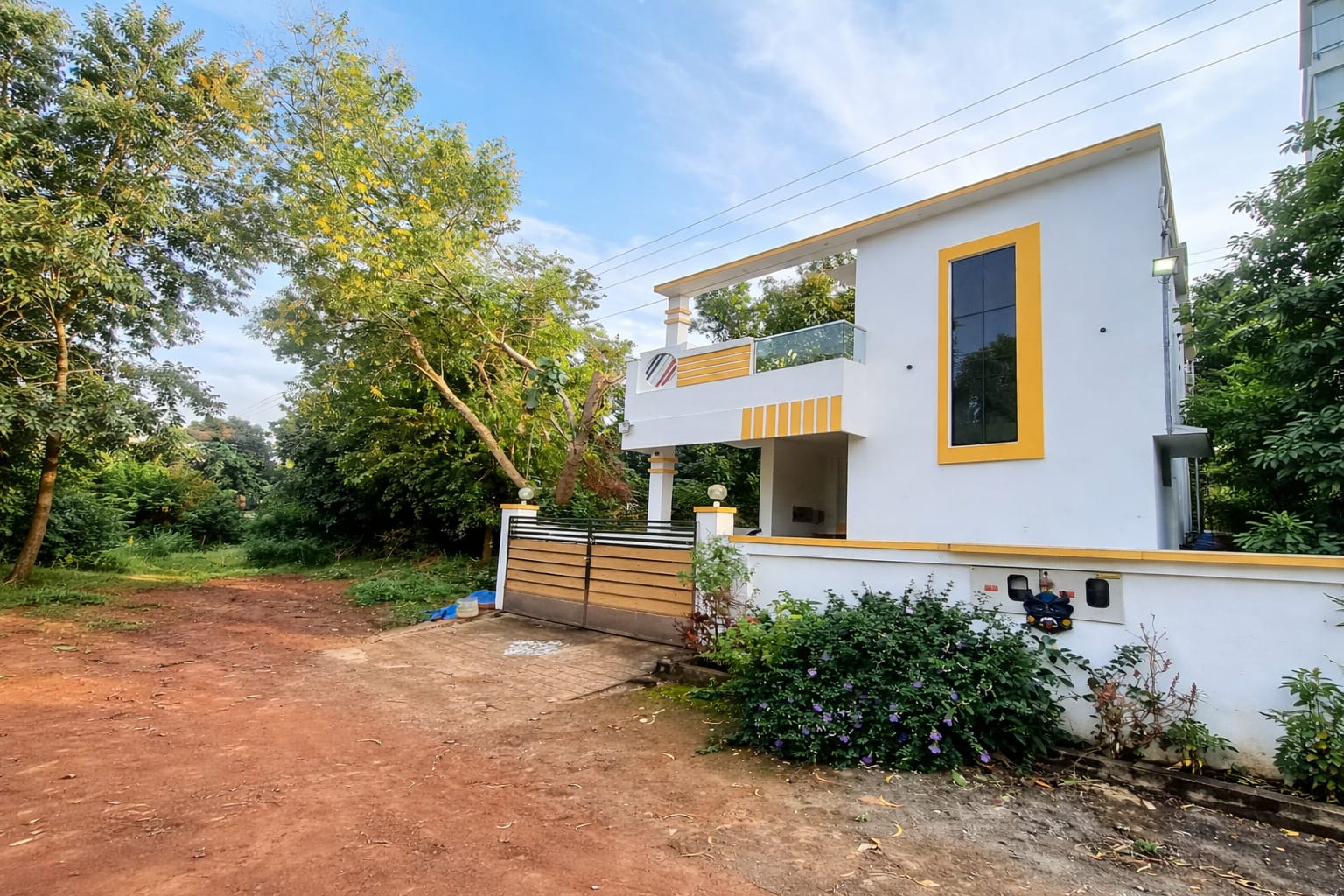 Auro Stays - Auroville - Tap to explore photos