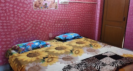 hotel chandan Room Type - Non AC Deluxe Room