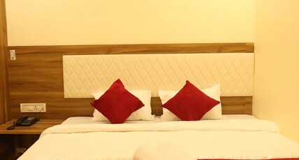 Jironi Inn Room Type - Deluxe Queen Room