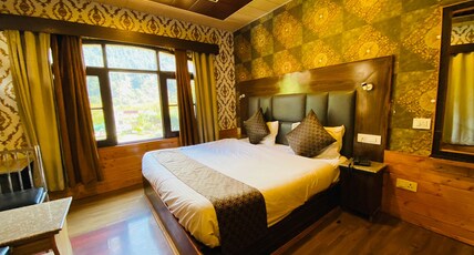 Moon View Resorts Room Type - Super Deluxe Room with Central heating