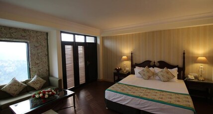 The Oaktree House   Room Type - LUXURY ROOM with Balcony & Valley views