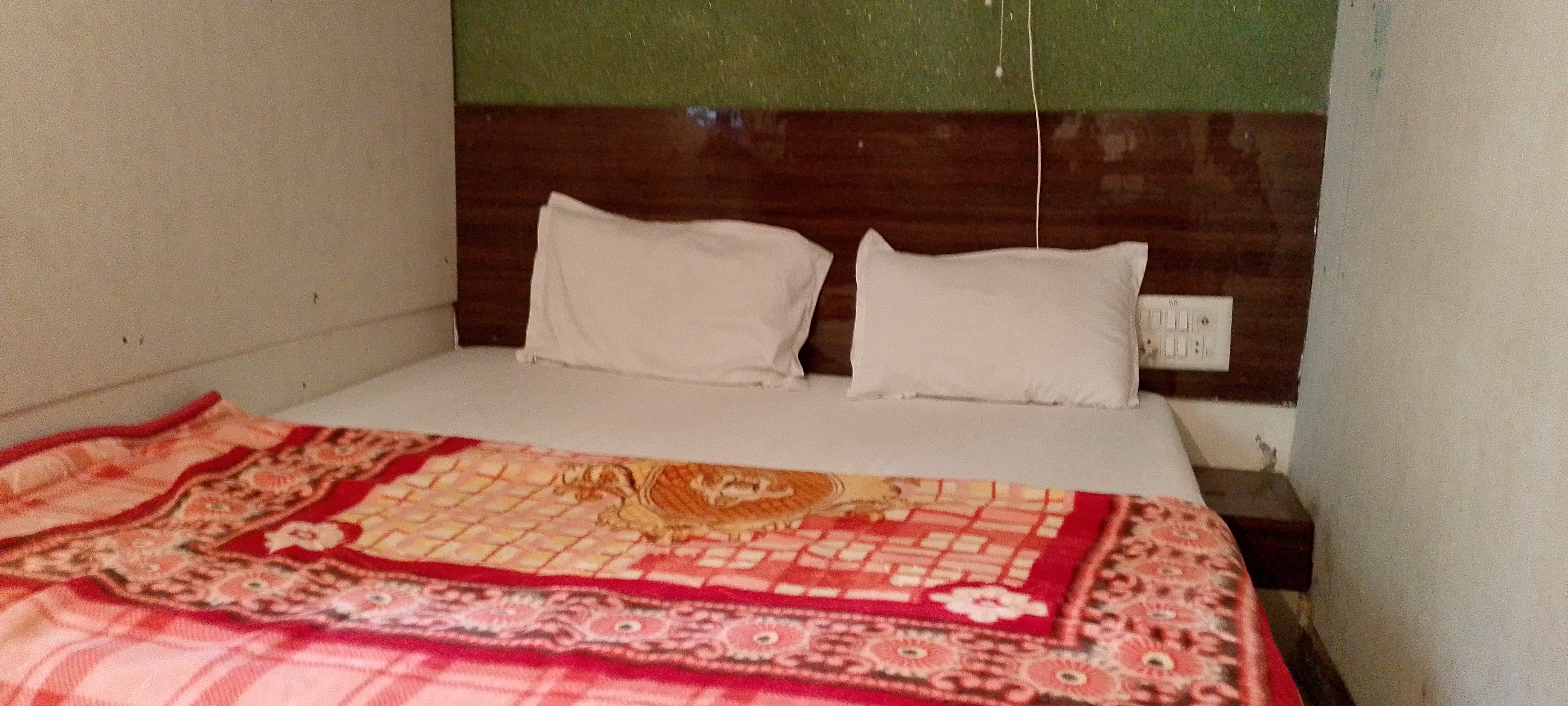 Hotel Skyland navrangpura - Tap to explore photos