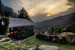 Camp Dharamshala - Luxury with Peace