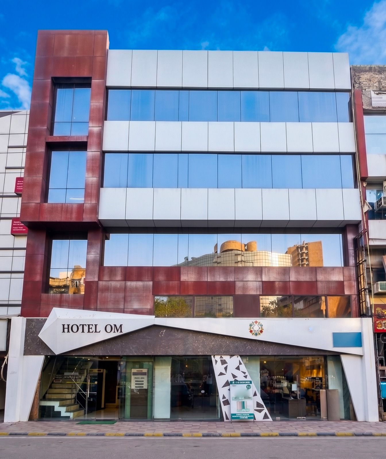 Hotel OM East Delhi Near Anand Vihar Railway Station - Tap to explore photos