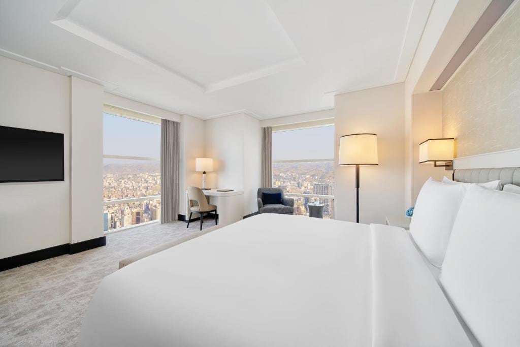 Address Jabal Omar Makkah - Tap to explore photos