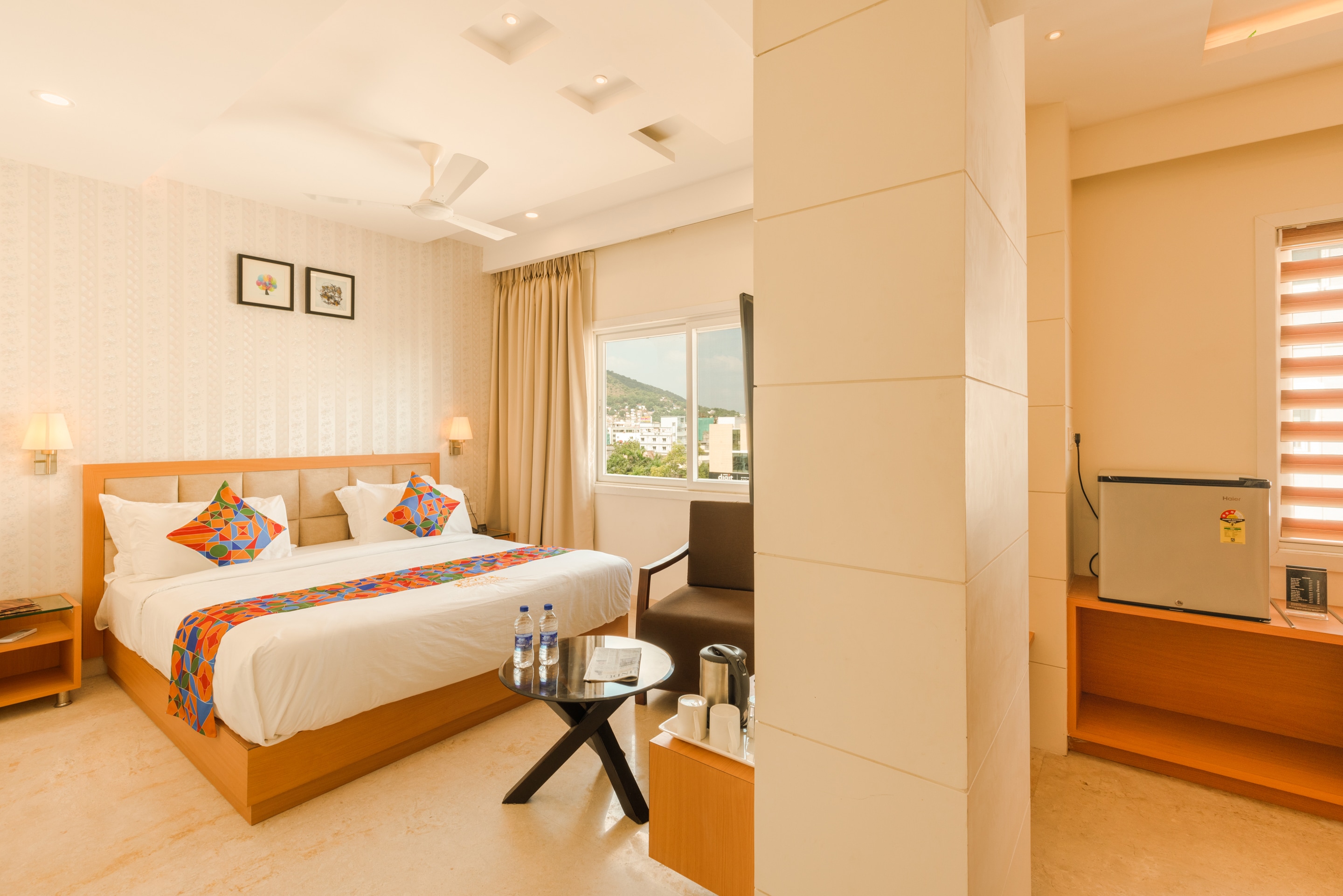 KVR Capitol Suites - Tap to explore photos