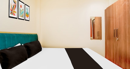 Super Hotel O Mahakal Temple Formerly Shivangam Room Type - Super Deluxe Room Super Hotel O Mahakal Temple Formerly Shivangam Room Type - Super Deluxe Room