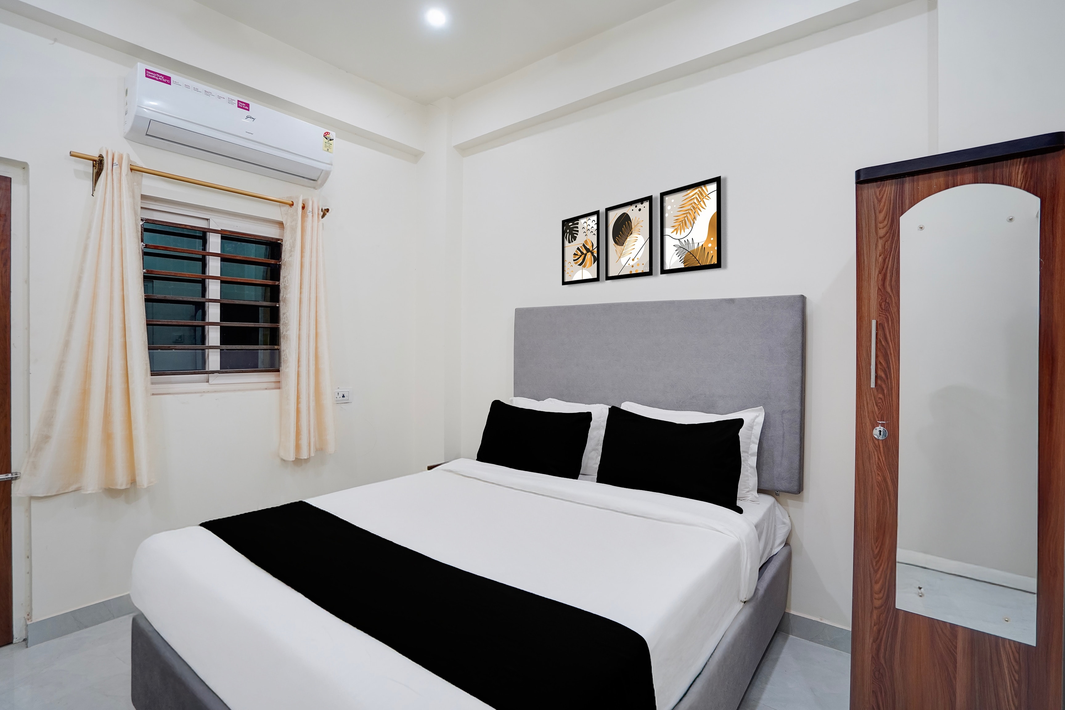 HOTEL O PITAMAA RESIDENCY - Tap to explore photos