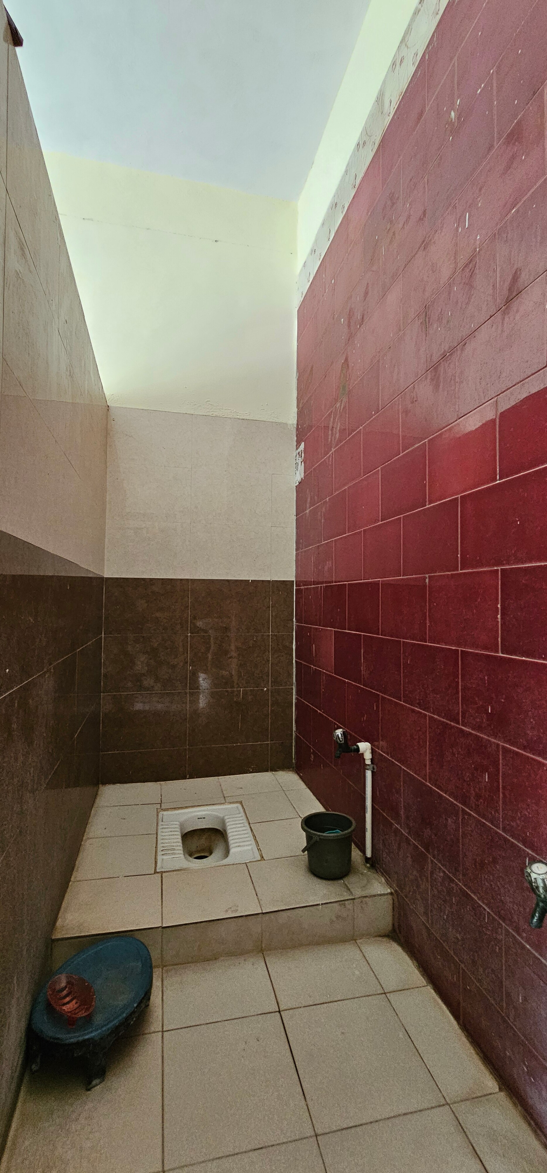 Ashirwad Guest House Clean Rooms - Tap to explore photos